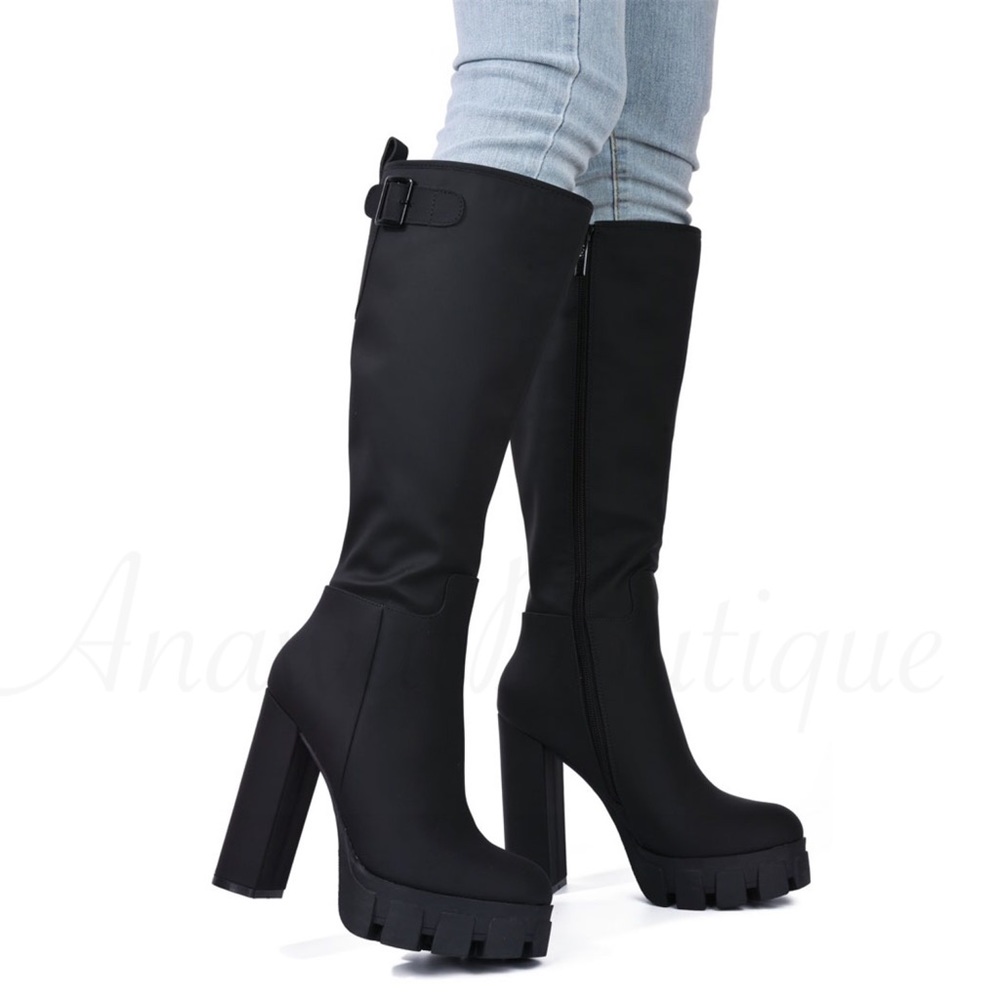 Beliz Block Heel Boot - Picture 9 of 9